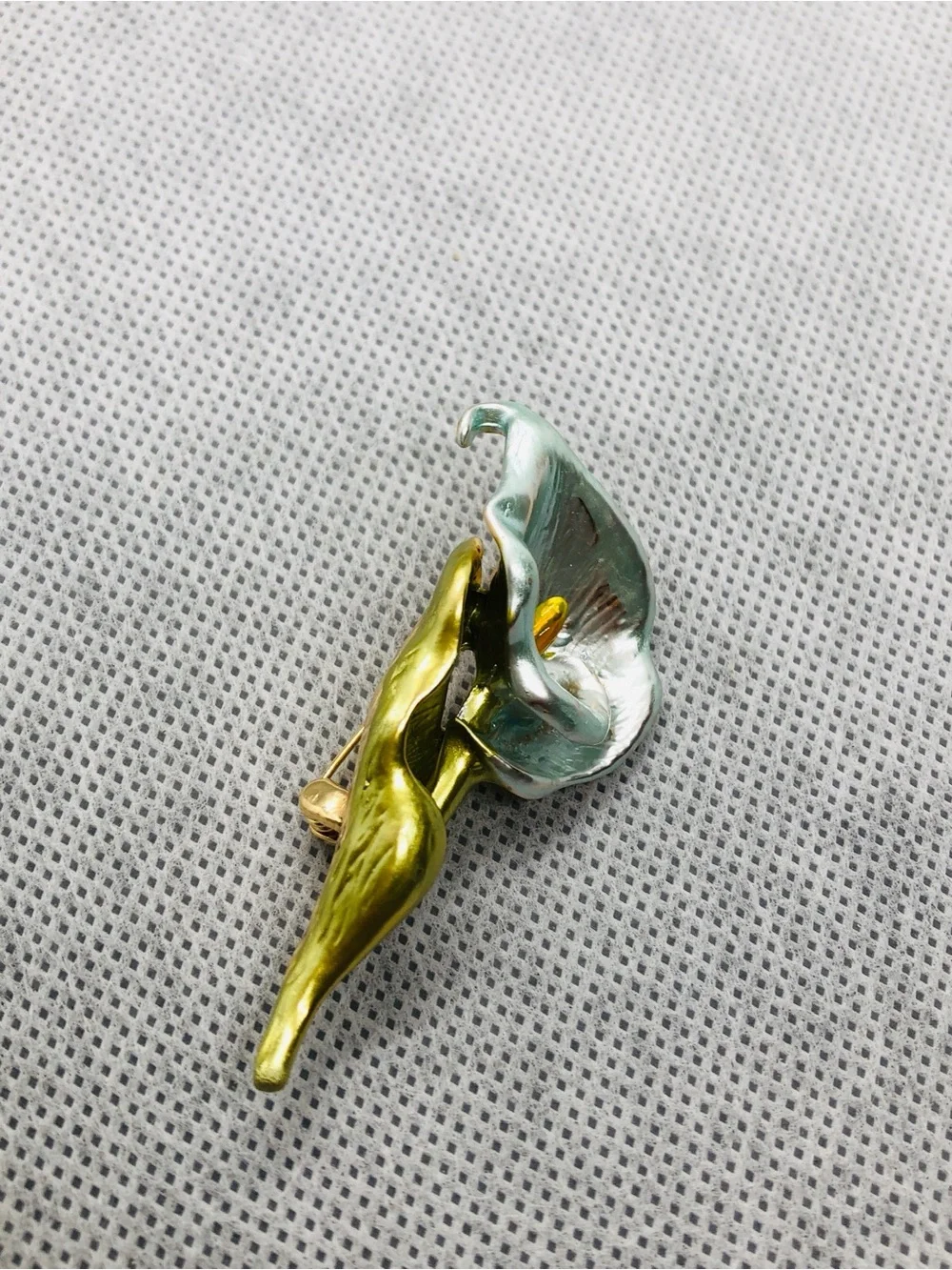 Calla Lily Pin Brooch in Gold and Silver with Yellow Accent